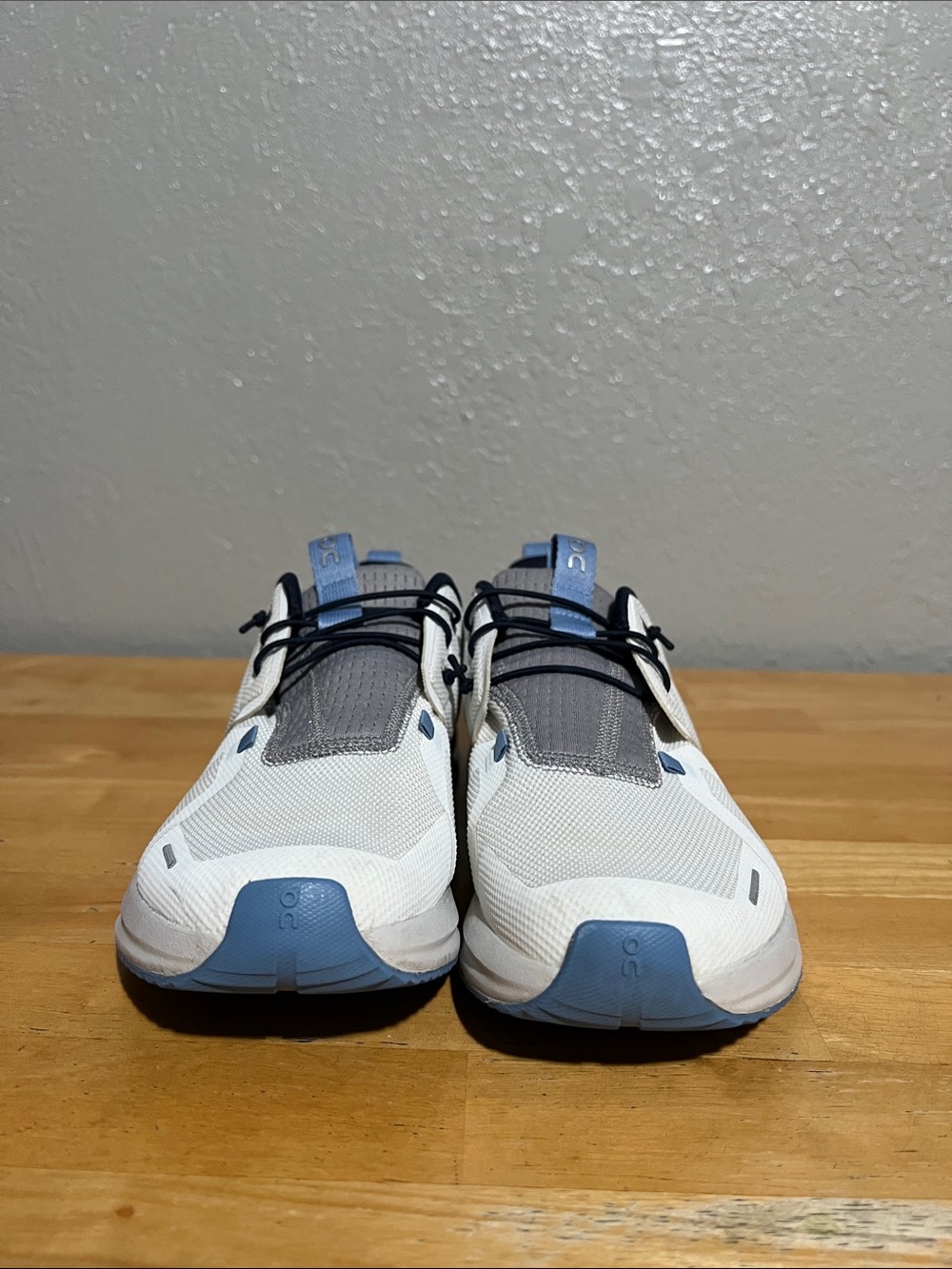 On Cloud 5 Running Shoes Youth US 6 White Gray Blue Fits Women’s 7.5 - Picture 8 of 9
